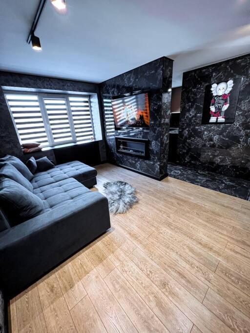 Black Pearl Luxury Apartment ベンツピルス エクステリア 写真