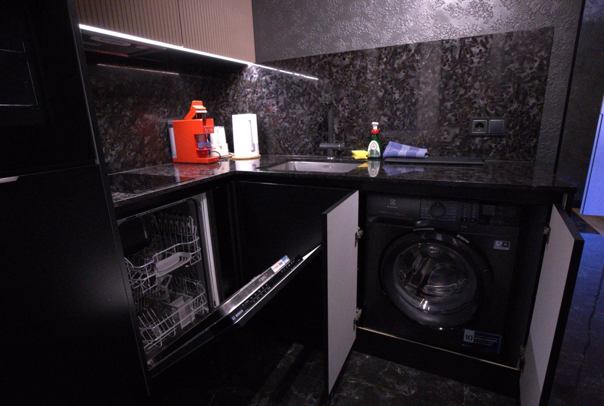 Black Pearl Luxury Apartment ベンツピルス エクステリア 写真